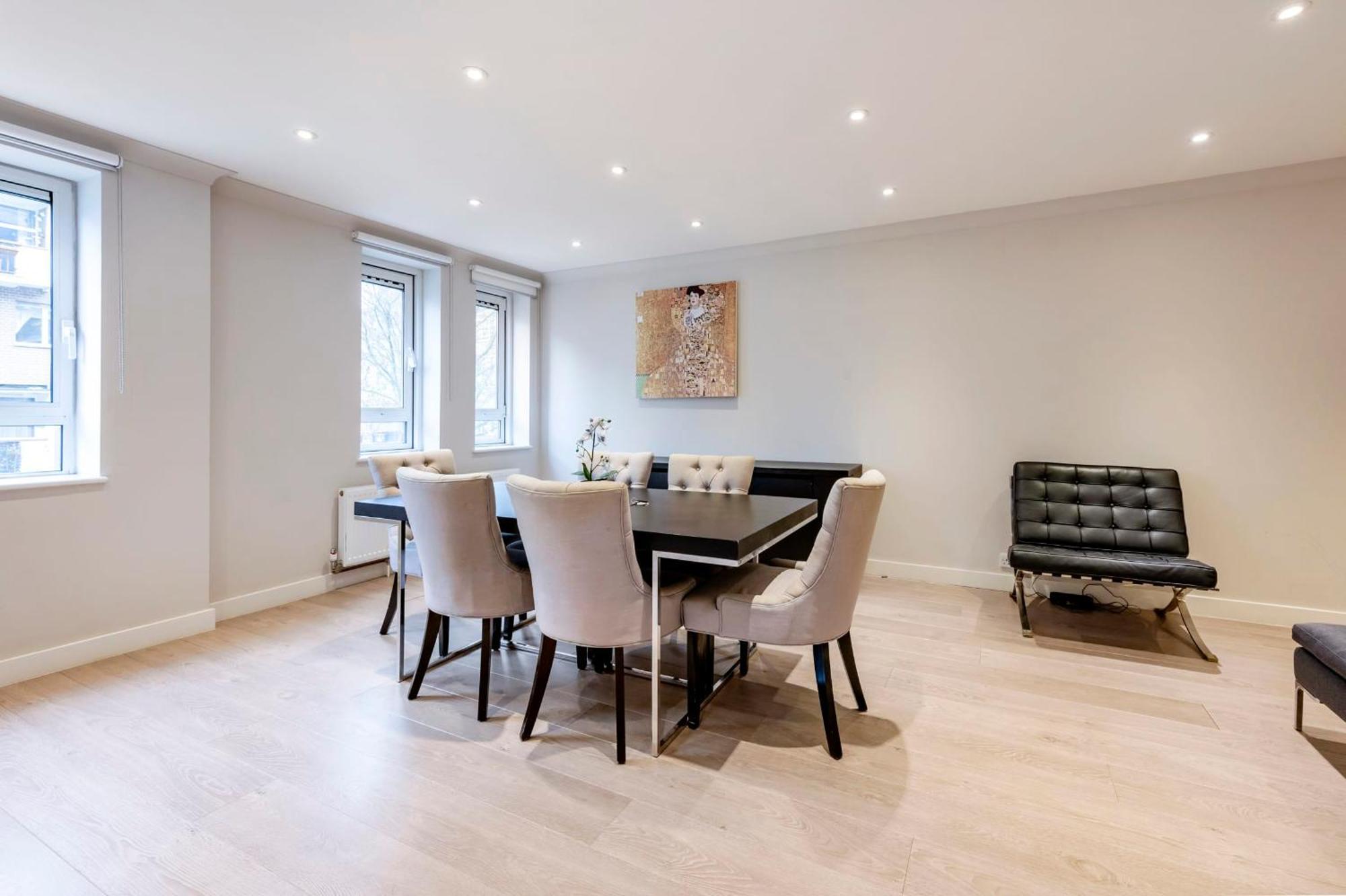 Stunning 2-bedroom-hosted By Sweetstay Appartement *